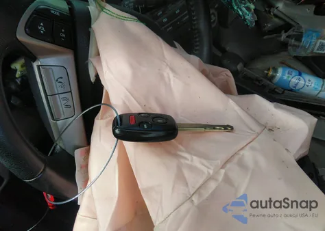 2011 Honda Accord Exl z USA, uszkodzony, nr VIN 1HGCP3F89BA012721